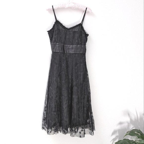 Young Essence Dresses & Skirts - SOLD🔴 Y2k/2000s lace overlay dress